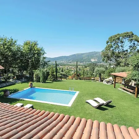 Casa Vinhedo Gemieira