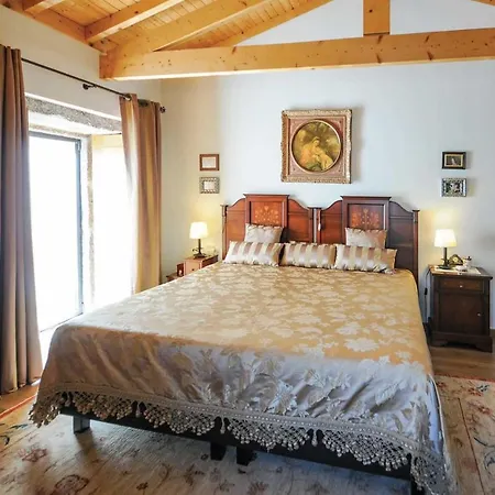 Casa Vinhedo * Gemieira